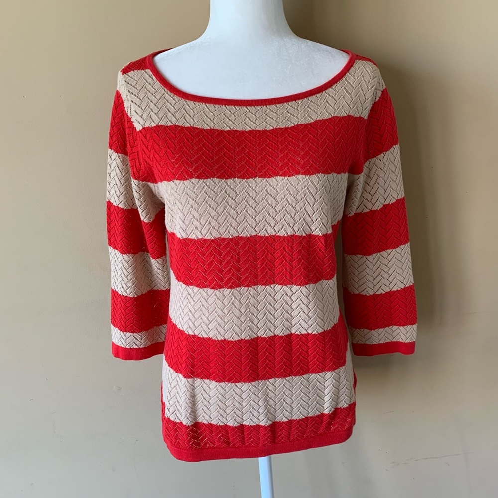 600 West Medium Red Tan Beige Striped Sweater